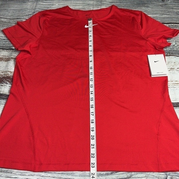 Women’s Nike Pro-Top T-Shirt Red Polyester Blend Size XXL ( RN#56323 ) - Picture 3 of 9